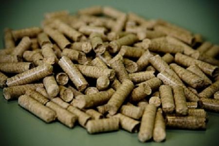 Binders and other additives – crucial for pellet making